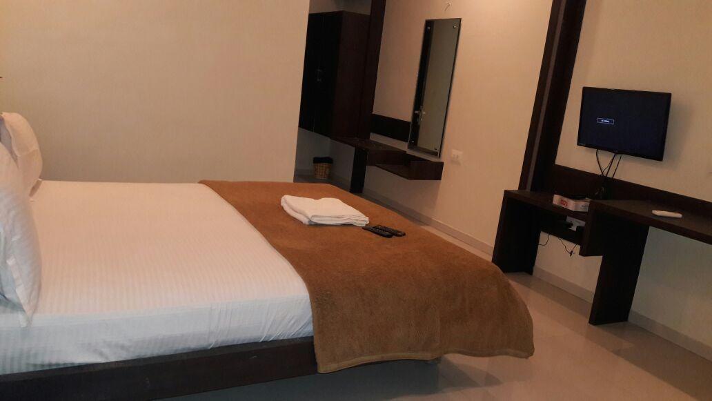 Hotel Swathi Hospet Ngoại thất bức ảnh