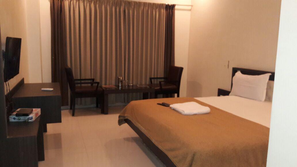 Hotel Swathi Hospet Ngoại thất bức ảnh
