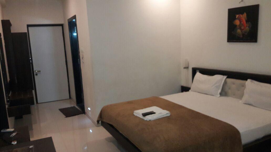 Hotel Swathi Hospet Ngoại thất bức ảnh